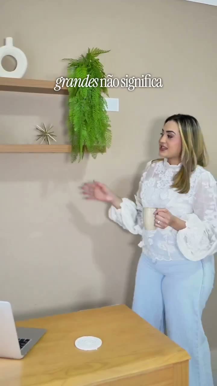 Vídeo vertical produzido pela Vírgula CO